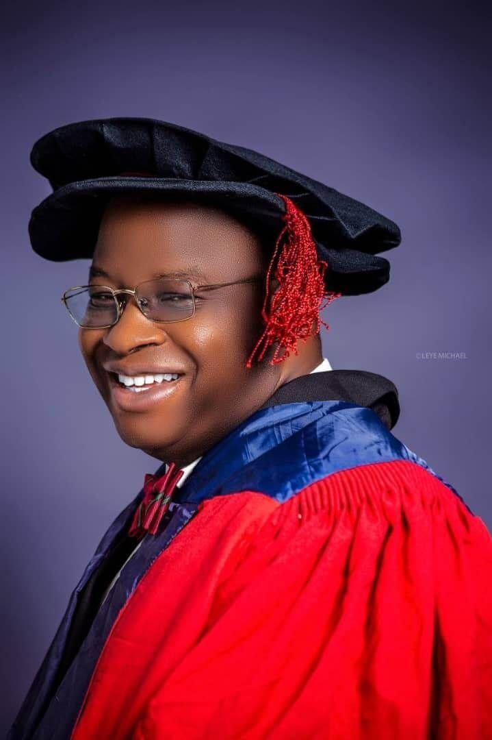 Image headshot of one of SURGIL's faculty advisors, a Consultant Paediatric Surgeon, Lagos University Teaching Hospital, Prof. Ademuyiwa Adesoji